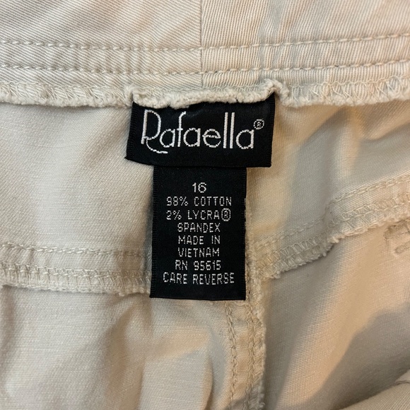 Women’s Rafaella‎ Light Beige Capri Pants With Pockets | Size 16 - Picture 4 of 8